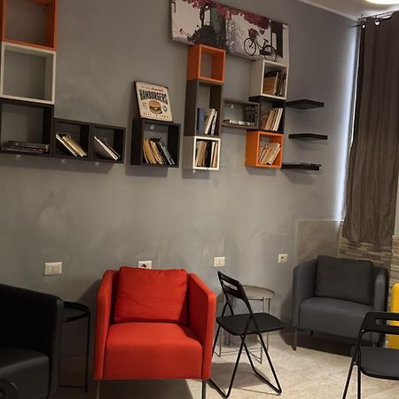 Lion University & Youth Hostel Milano Kültér fotó